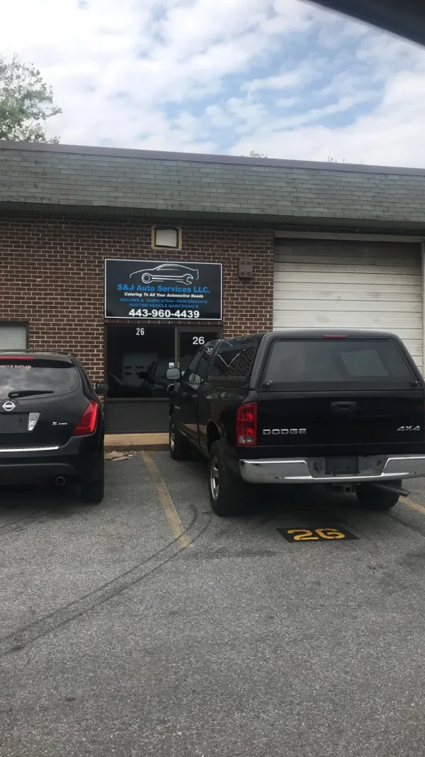 Las Americas Auto Repair LLC - photo 4