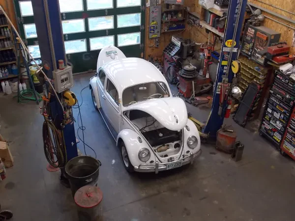Big Es Garage - photo 4