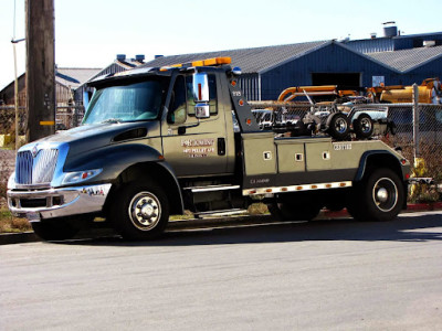 P & R Towing JunkYard in Salinas (CA) - photo 1