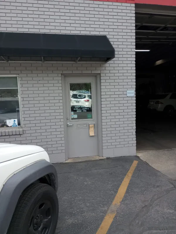 Cottonwood Garage - photo 2