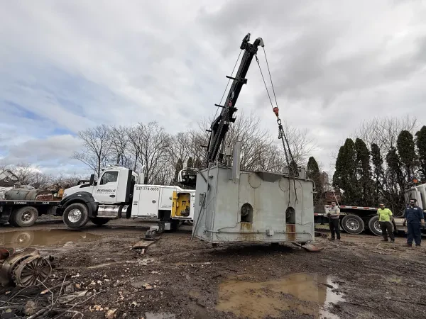 Bushnell's Collision & Towing - photo 3