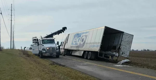 Bushnell's Collision & Towing - photo 4