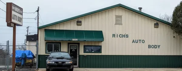 Rich's Auto Body & Salvage Co - photo 3