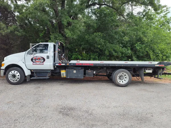 24 Seven Towing and Recovery - photo 2