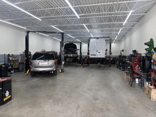 Amity Village Auto Repair