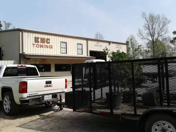 EMC Car Care & Towing L.L.C - photo 4
