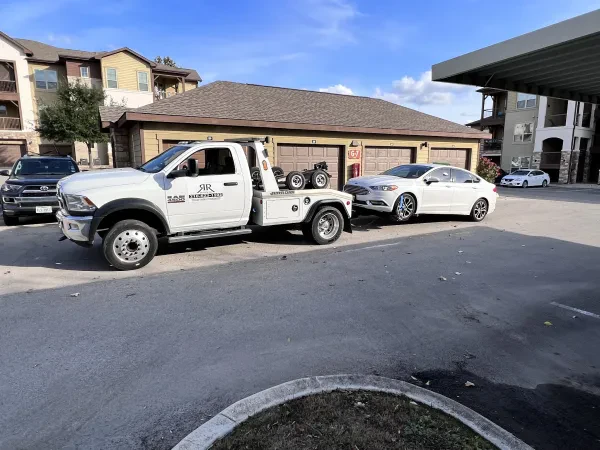 RR Towing - photo 2