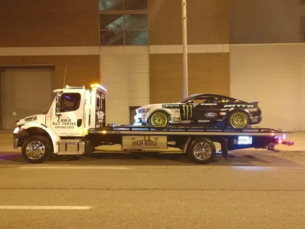 Leo's B&T Towing LLC - photo 4