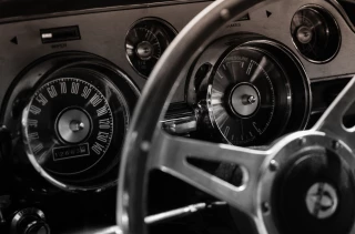 Nelson's Body Shop & Towing