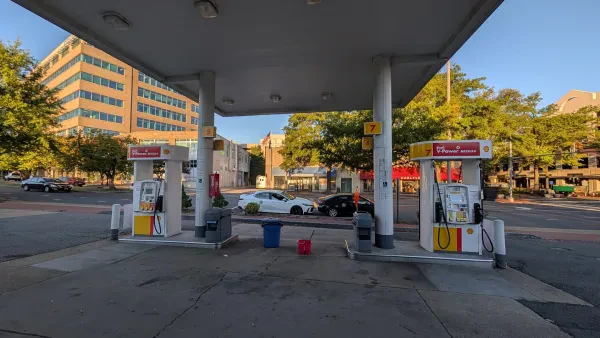 Shirlington Shell Service Center - photo 2
