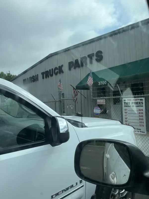 Marsh Auto Parts Truck Yard - photo 3