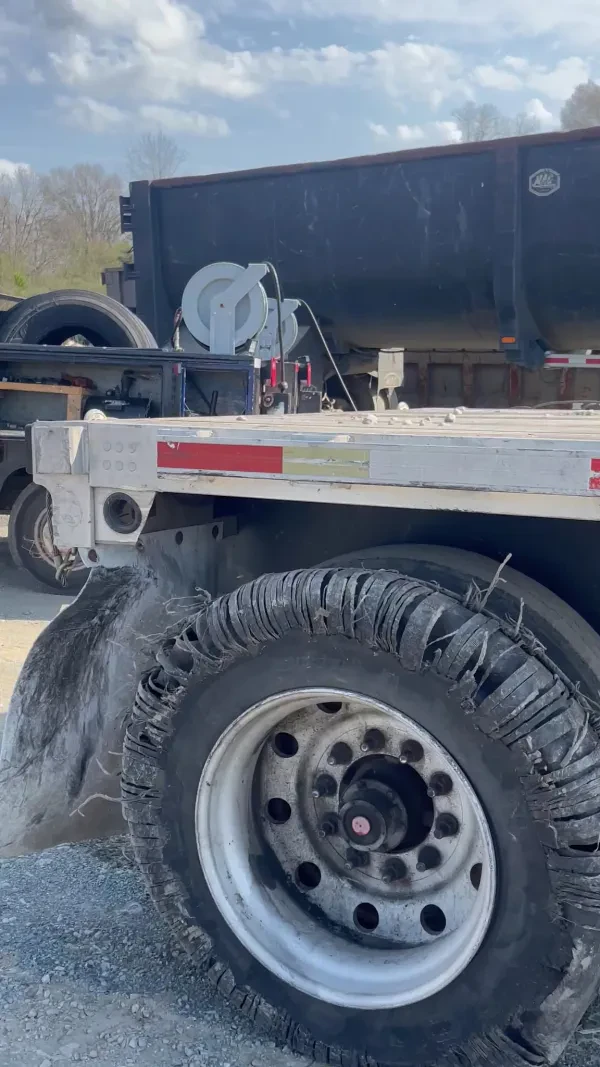 Little’s 24 Hour Truck & Trailer Repair - photo 2