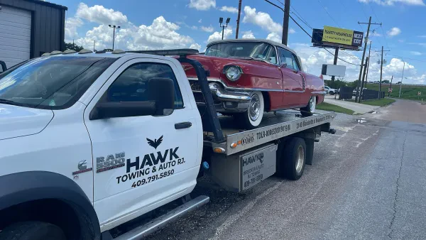 HAWK TOWING & AUTO - photo 3