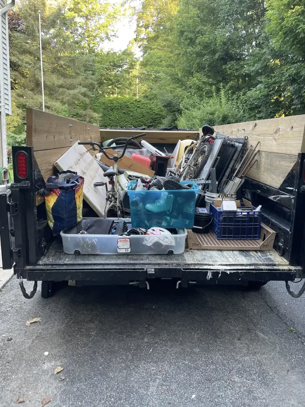 Lug It Away Junk Removal LLC - photo 4