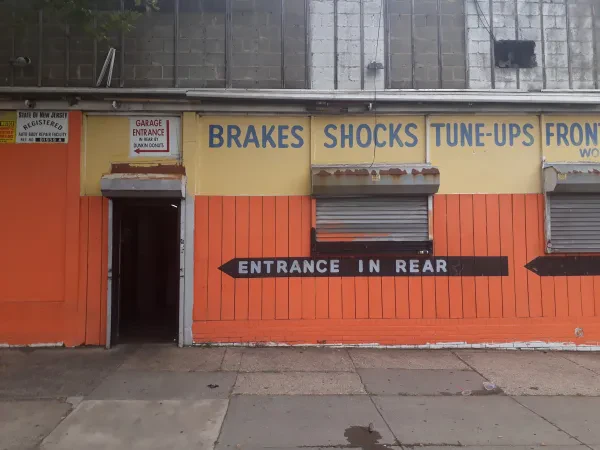 Unique Star Auto Repair & Body Shop (Behind Dunkin Donuts Only) - photo 3