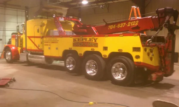 Kepleys Construction Towing - photo 3