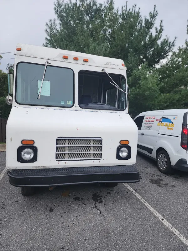 Quick auto glass services and towing services - photo 3