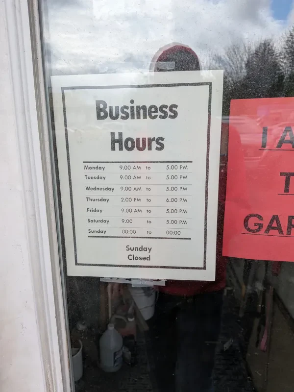 Maj's Auto Center - photo 2