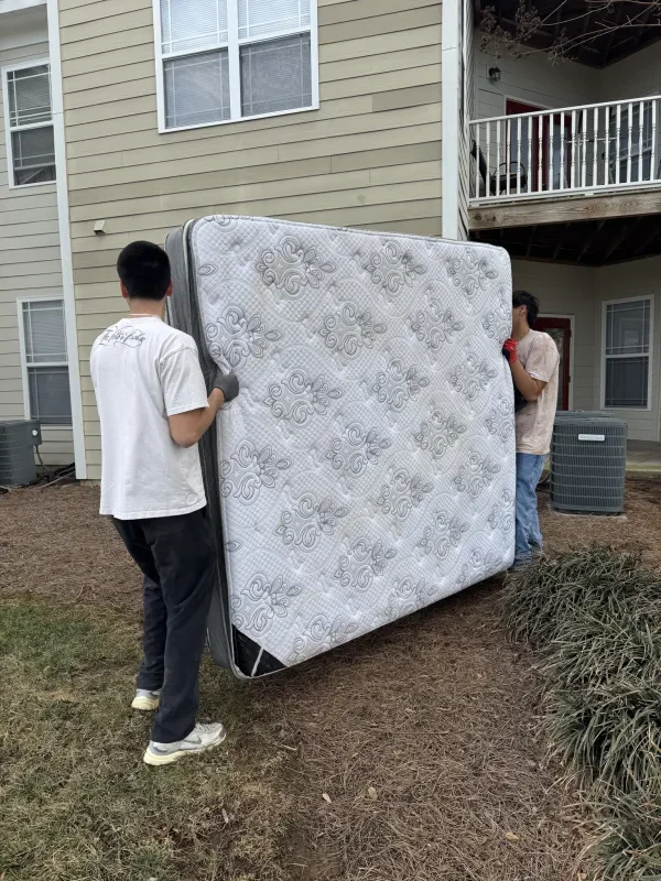 Unjunk Junk Removal, LLC - photo 3