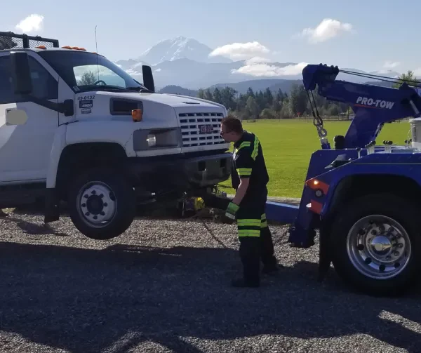 Pro-Tow North Bend 24 Hr Towing - photo 4