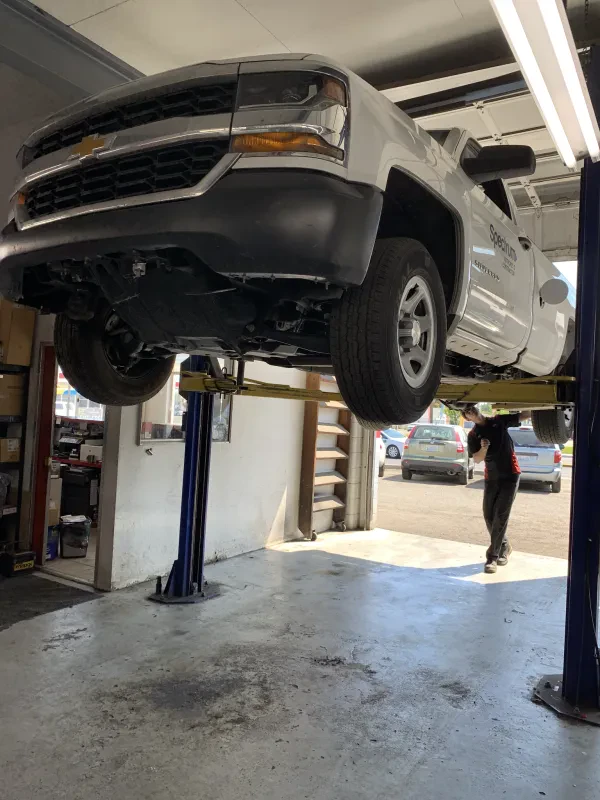 Hi-Land Garage - photo 4
