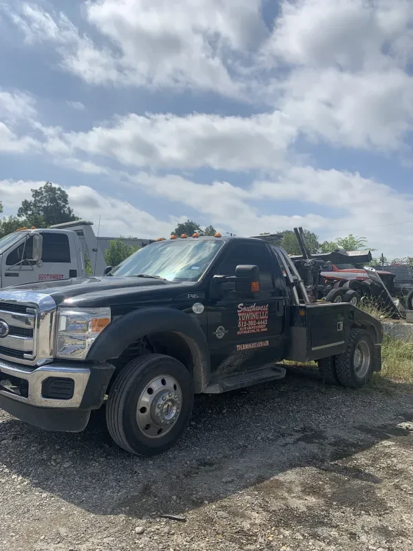 Southwest Towing LLC - photo 2