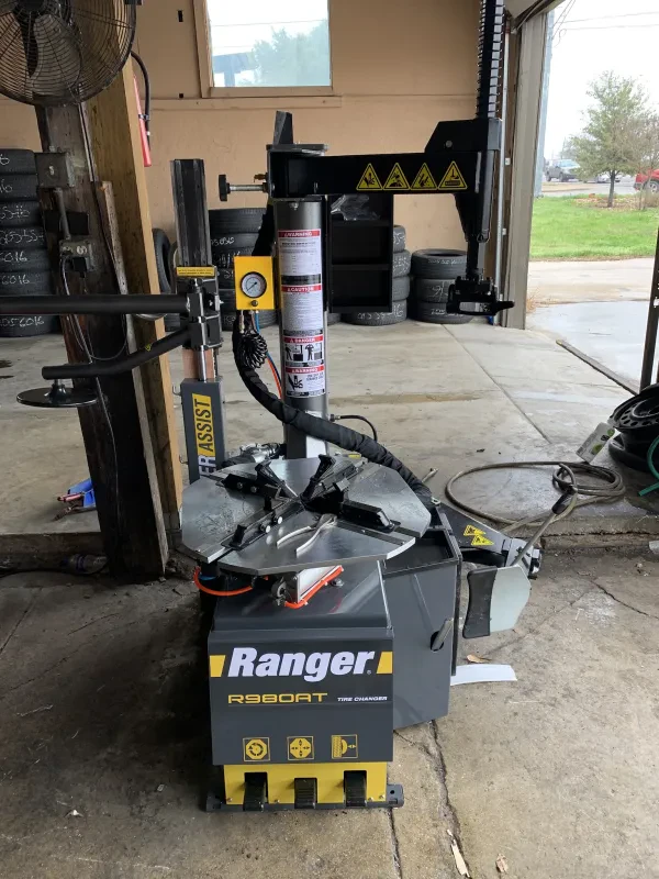 Hutto Autoplex Inc - photo 4