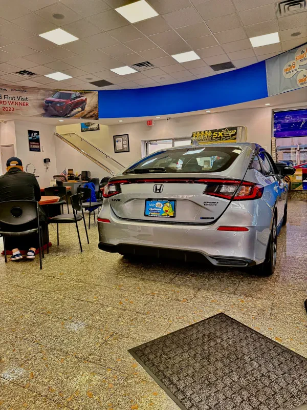 Hudson Honda - photo 3