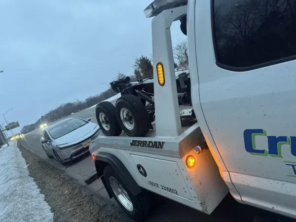 Cruise Control Towing & Recovery - photo 2