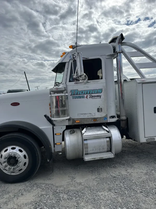 THOMAS TOWING AND HEAVY-DUTY RECOVERY - photo 2