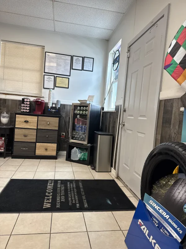 Richmond Auto Repair & Towing - photo 4