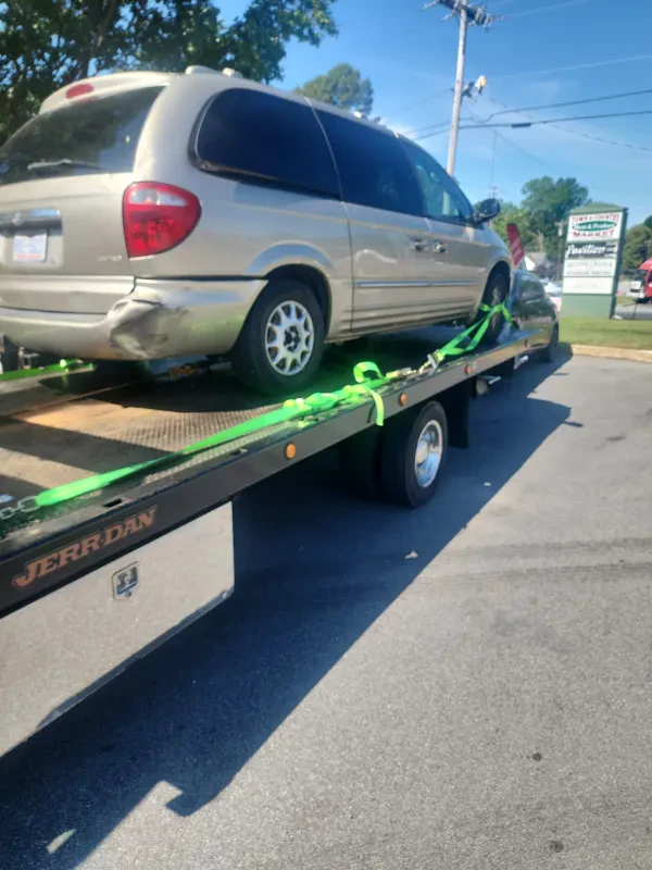 EZ Towing and Recovery - photo 3
