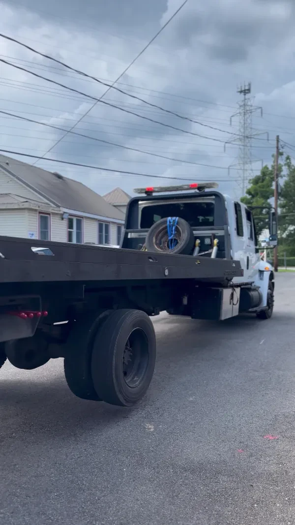 Ape Towing & Roadside Assistance - photo 2