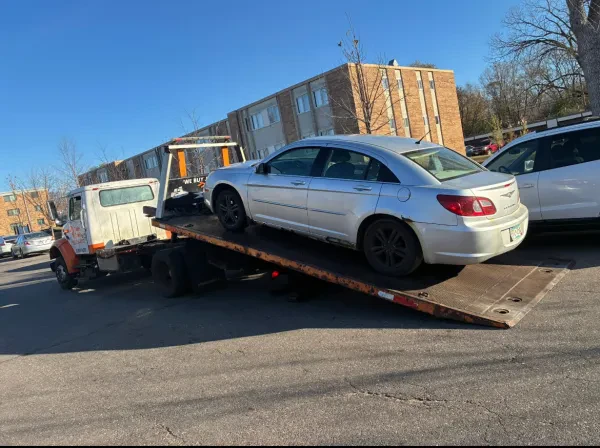 Flatbed Towing & Wrecker Services - photo 4