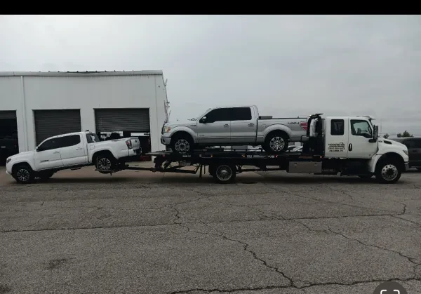 Hook 'Em Up Wrecker Service Inc. - photo 3