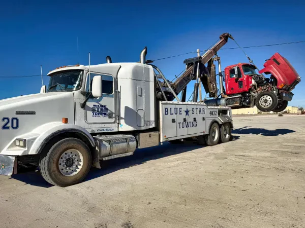 Blue Star Towing, LLC - photo 2
