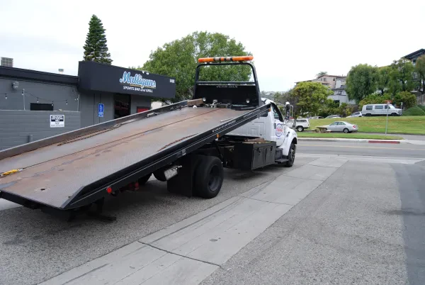 Oceanside Towing - photo 3