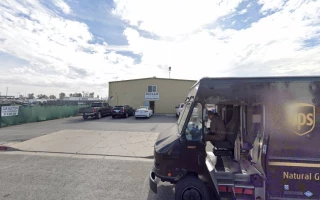 DICKS AUTO WRECKERS