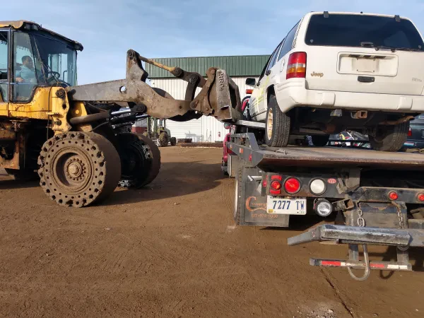 Swift Auto Recycling & Salvage Inc. - photo 3
