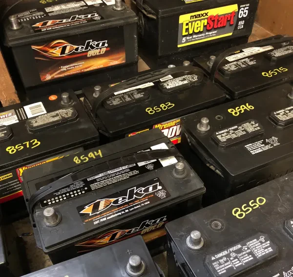 Al's Lynnwood Truck Parts - photo 4