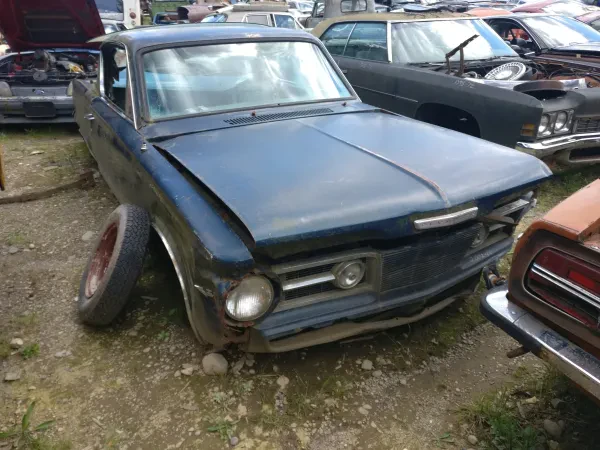Horseshoe Auto Wrecking - photo 4