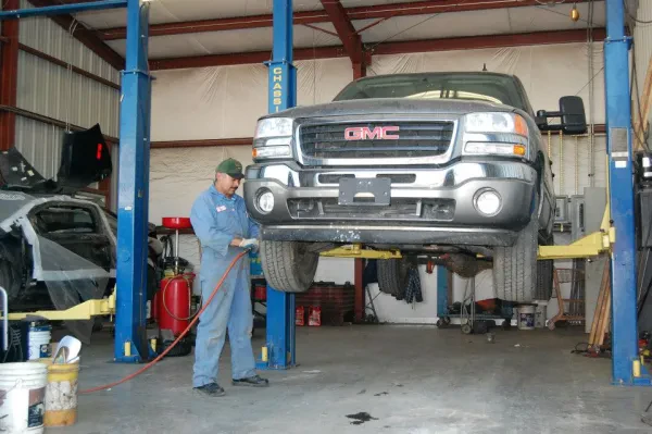 G & R Auto Wreckers - photo 3