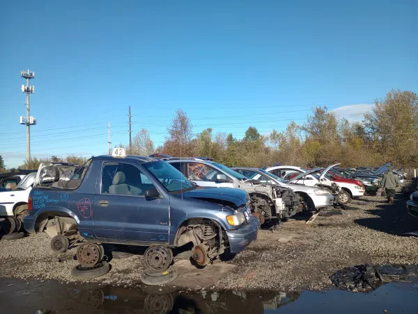 Pick-n-Pull - photo 2