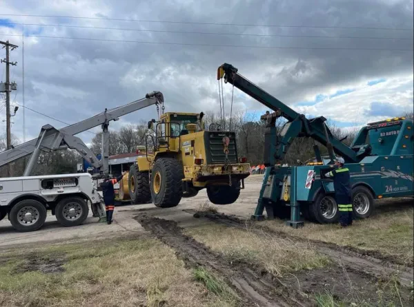 82 Auto Parts & Wrecker Service LLC - photo 4