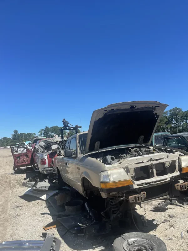 GO Pull-It - Junkyard and Junk Car Buyer - photo 2