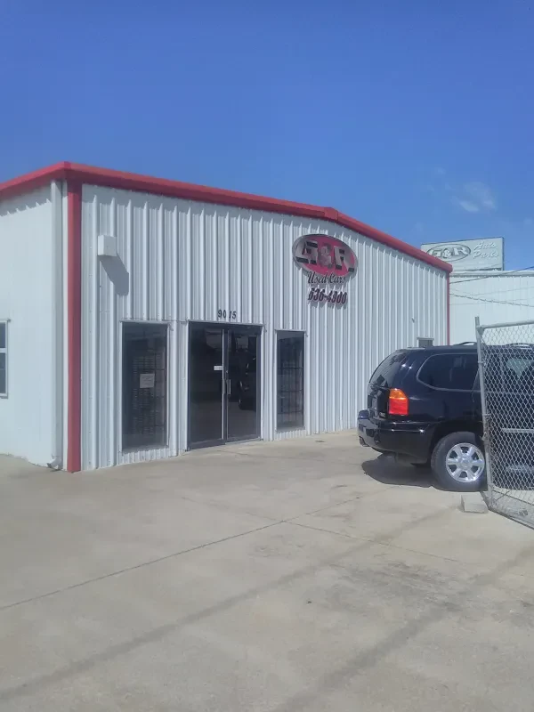 G & R Auto Parts - photo 2
