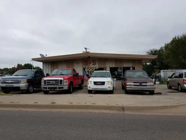 S & S Auto & Pick-Up Salvage - photo 4