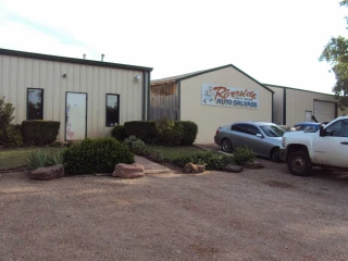 Riverside Auto & Truck Salvage
