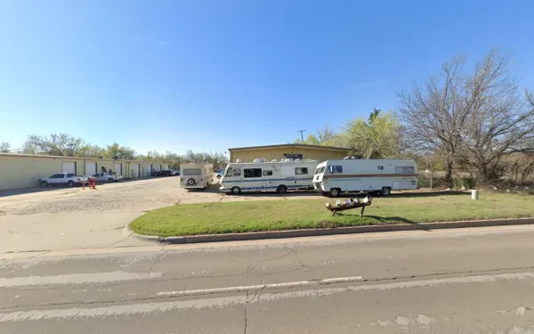 Youngs Auto & More Towing - photo 4