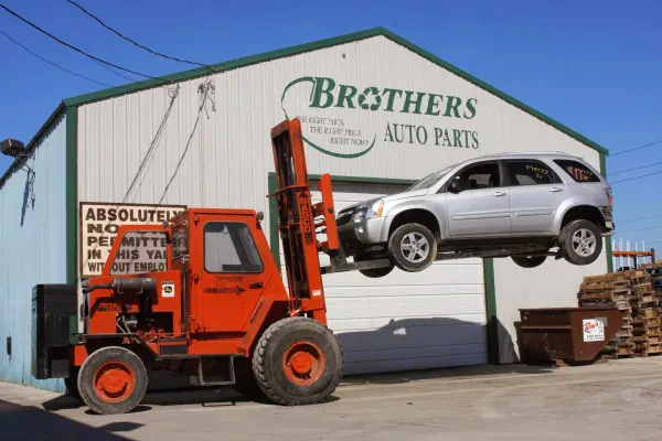 Brothers Auto Parts - photo 4